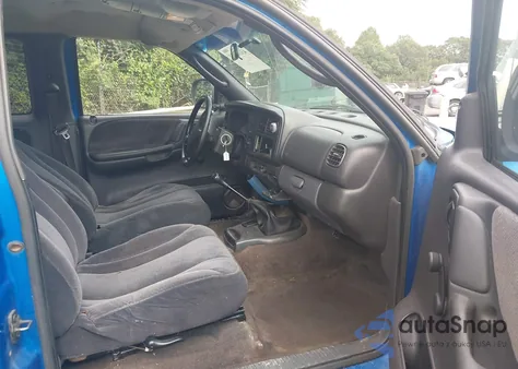 2000 Dodge Dakota Slt/Sport из США, поврежденный, VIN 1B7GL22X9YS592381